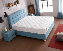 Boxspring postelja Emily, Komplet z dvižnim dnom, predalom in vzmetnico 140x200 , Barva svetlo modra, po naročilu