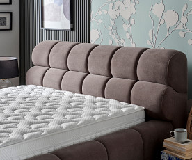 Boxspring postelja Colin Komplet z dvižnim dnom, predalom in vzmetnico 180x200 , Barva rjava, po naročilu