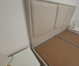 Boxspring Postelja Hamilton, Komplet z dvižnim dnom, predalom in vzmetnico 160x200 , Barva bež, mikrotkanina