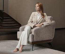 Fotelj Milano, Barva bež / lešnik /VZMETENO, po naročilu